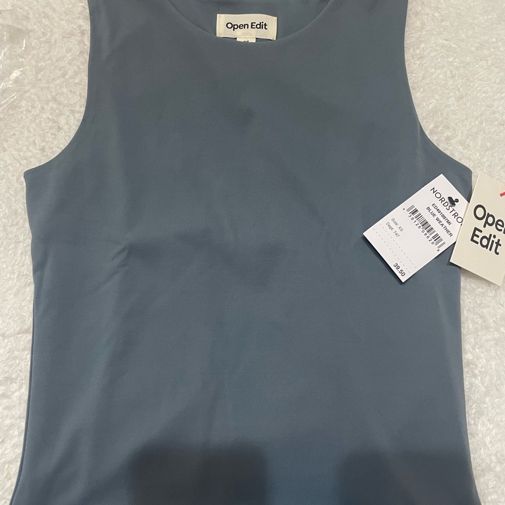 Nordstrom Gray Fitted Tank Top